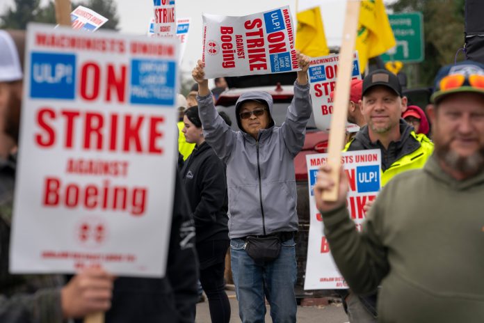 Boeing withdraws contract offer after talks with union end without a deal